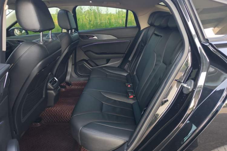 Used Hongqi H5 2022 Classic Model 1.5T DCT Flagship Edition Left Rear Seat