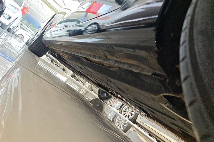 Used Hongqi H5 2022 Classic Model Facelift 1.5T DCT Qiyun Edition Left Side Sill