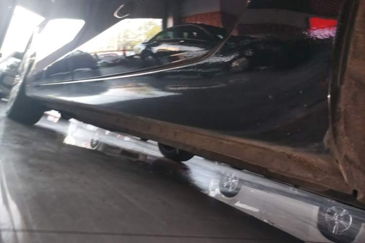 Used Hongqi H5 2022 Classic Model Facelift 1.5T DCT Qiyun Edition Left Side Sill