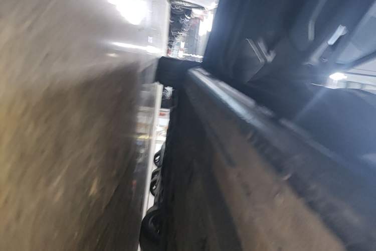 Used Hongqi H5 2022 Classic Model Facelift 1.5T DCT Qiyun Edition Left Side Sill