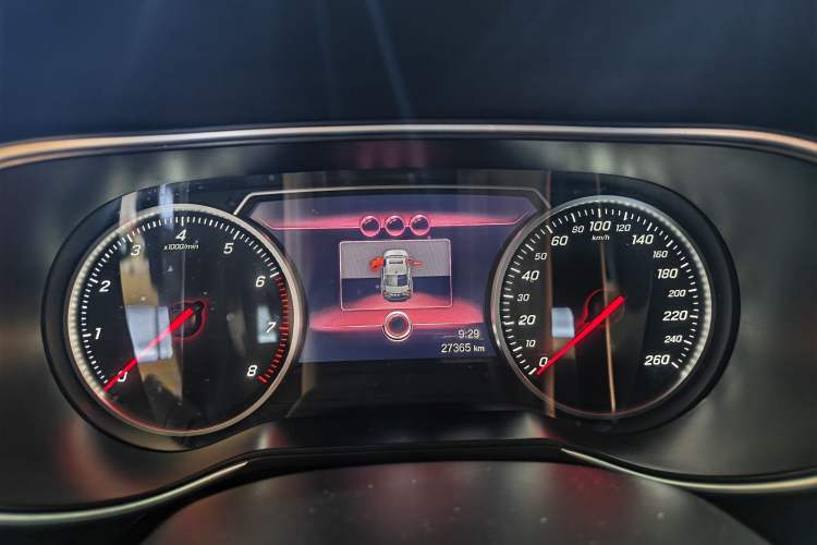 Used Hongqi H5 2022 Classic Model Facelift 1.5T DCT Qiyun Edition Odometer Close Up