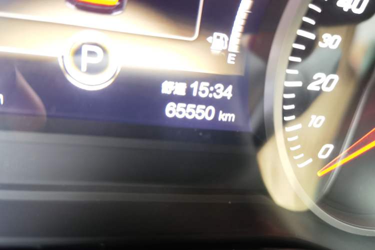 Used Hongqi H5 2022 Classic Model Facelift 1.5T DCT Qiyun Edition Odometer Close Up