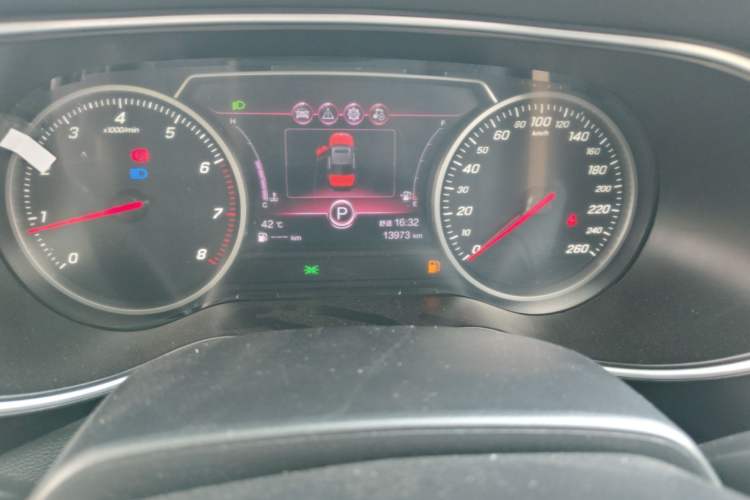 Used Hongqi H5 2022 Classic Model Facelift 1.5T DCT Qiyun Edition Odometer Close Up