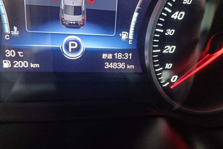 Used Hongqi H5 2022 Classic Model Facelift 1.5T DCT Qiyun Edition Odometer Close Up