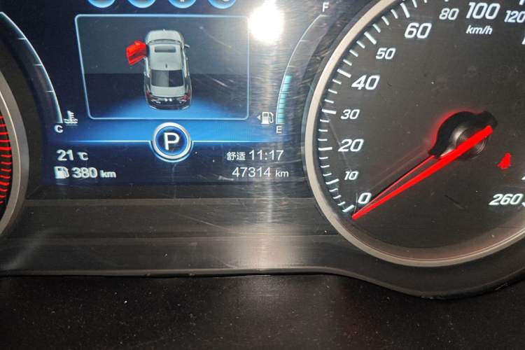 Used Hongqi H5 2022 Classic Model 1.5T DCT Flagship Edition Odometer Close Up
