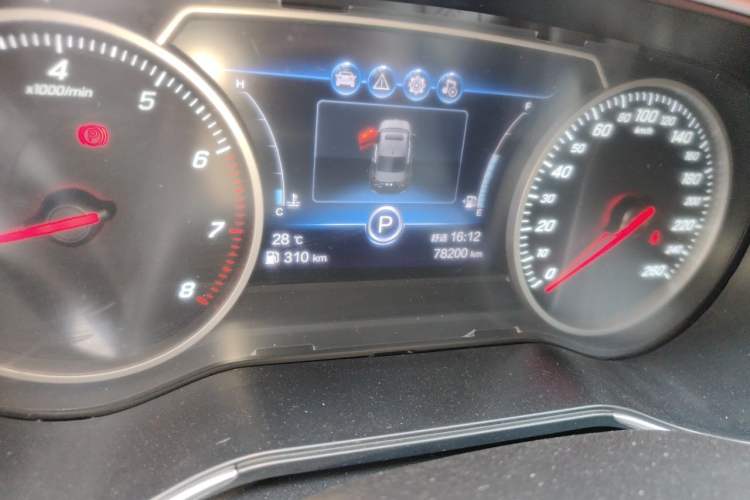 Used Hongqi H5 2022 Classic Model Facelift 1.5T DCT Qiyun Edition Odometer Close Up