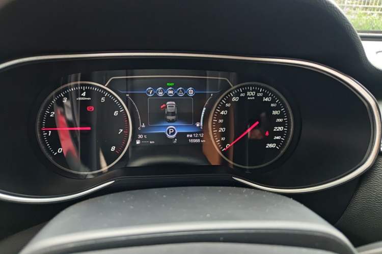Used Hongqi H5 2022 Classic Model 1.8T Automatic Smart Connect Flagship Edition Odometer Close Up
