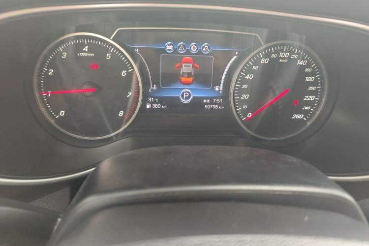 Used Hongqi H5 2022 Classic Model Facelift 1.5T DCT Qiyun Edition Odometer Close Up