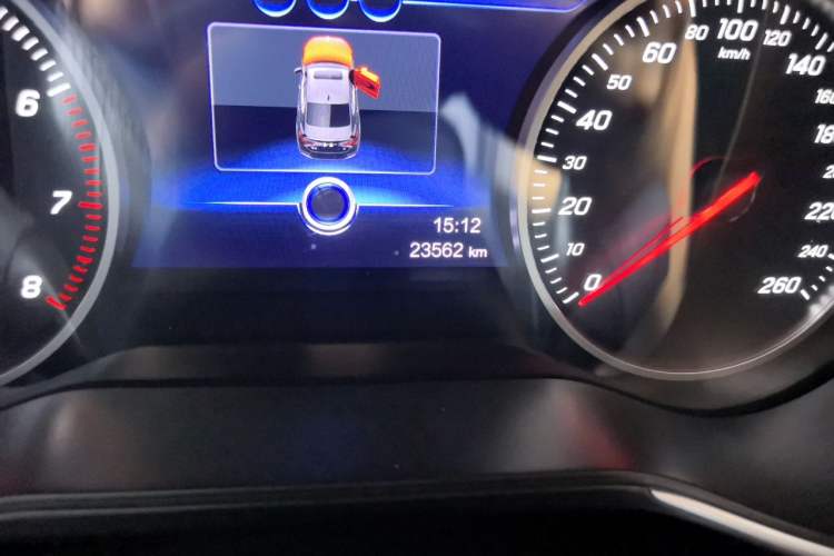 Used Hongqi H5 2022 Classic Model Facelift 1.5T DCT Qiyun Edition Odometer Close Up