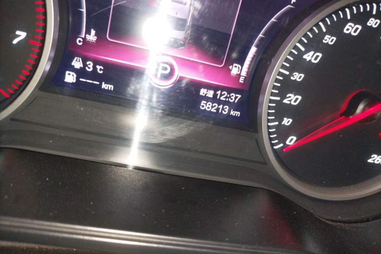 Used Hongqi H5 2022 Classic Model Facelift 1.5T DCT Qiyun Edition Odometer Close Up