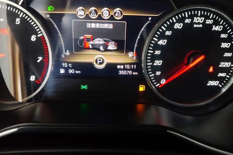 Used Hongqi H5 2022 Classic Model 1.5T DCT Flagship Edition Odometer Close Up
