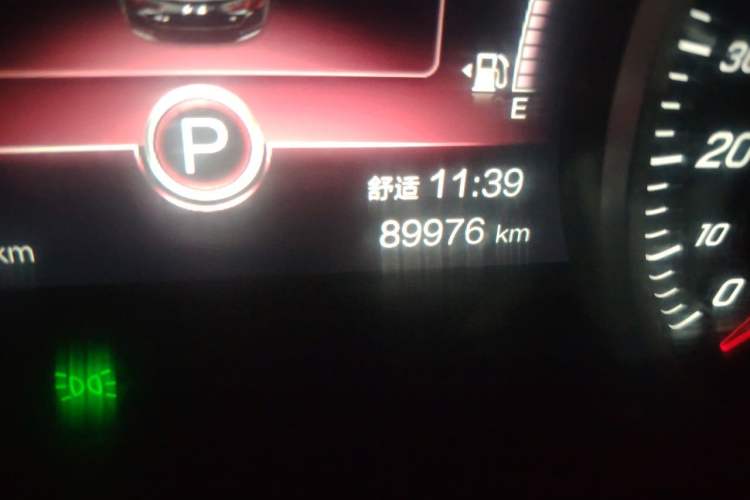 Used Hongqi H5 2022 Classic Model 1.5T DCT Flagship Edition Odometer Close Up