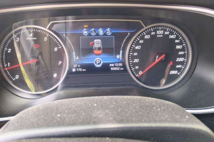 Used Hongqi H5 2022 Classic Model 1.5T DCT Flagship Edition Odometer Close Up