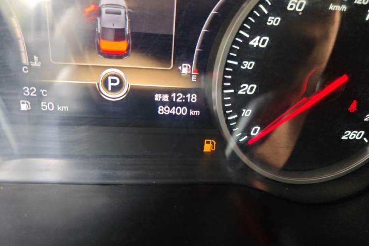 Used Hongqi H5 2022 Classic Model Facelift 1.5T DCT Qiyun Edition Odometer Close Up