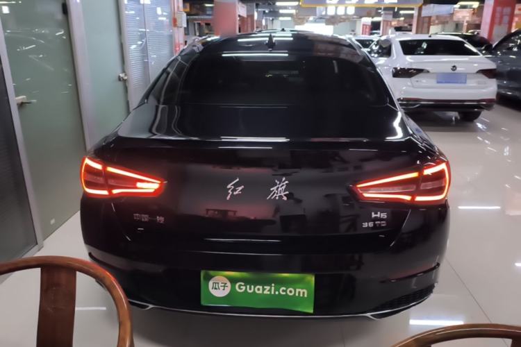 Used Hongqi H5 2022 Classic Model Facelift 1.8T Automatic Smart Connect Flagship Edition Rear