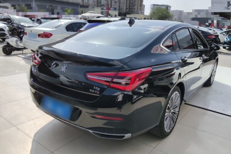 Used Hongqi H5 2022 Classic Model 1.8T Automatic Smart Connect Flagship Edition Rear Right 45 Deg