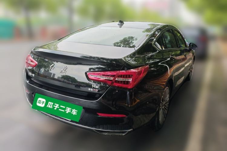 Used Hongqi H5 2022 Classic Model 1.8T Automatic Smart Connect Flagship Edition Rear Right 45 Deg