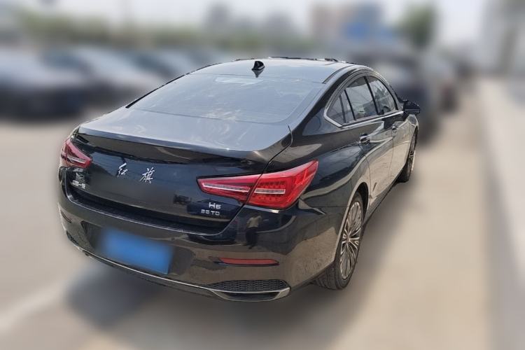 Used Hongqi H5 2022 Classic Model 1.8T Automatic Smart Connect Flagship Edition Rear Right 45 Deg