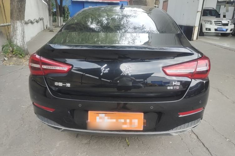 Used Hongqi H5 2022 Classic Model 1.8T Automatic Smart Connect Flagship Edition Rear