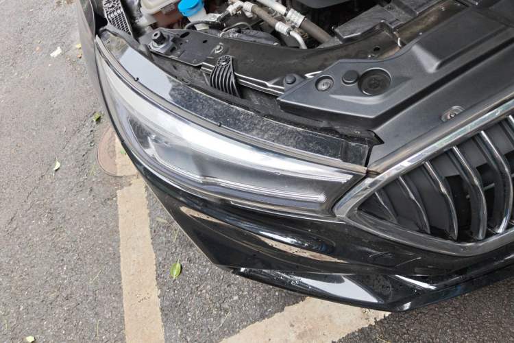 Used Hongqi H5 2022 Classic Model Facelift 1.5T DCT Qiyun Edition Right Front Headlight