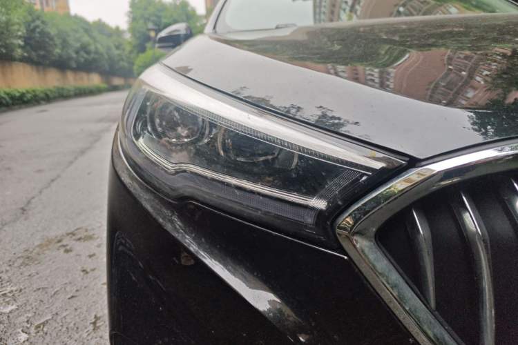 Used Hongqi H5 2022 Classic Model Facelift 1.5T DCT Qiyun Edition Right Front Headlight