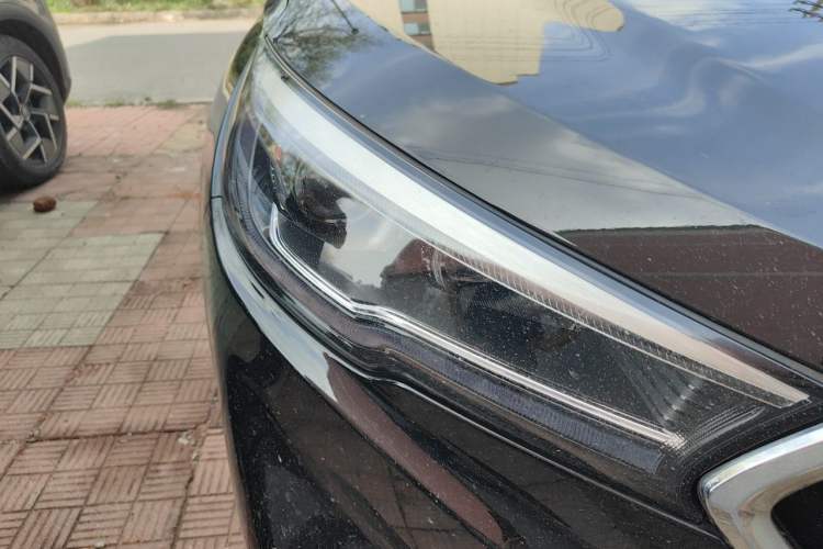 Used Hongqi H5 2022 Classic Model Facelift 1.5T DCT Qiyun Edition Right Front Headlight