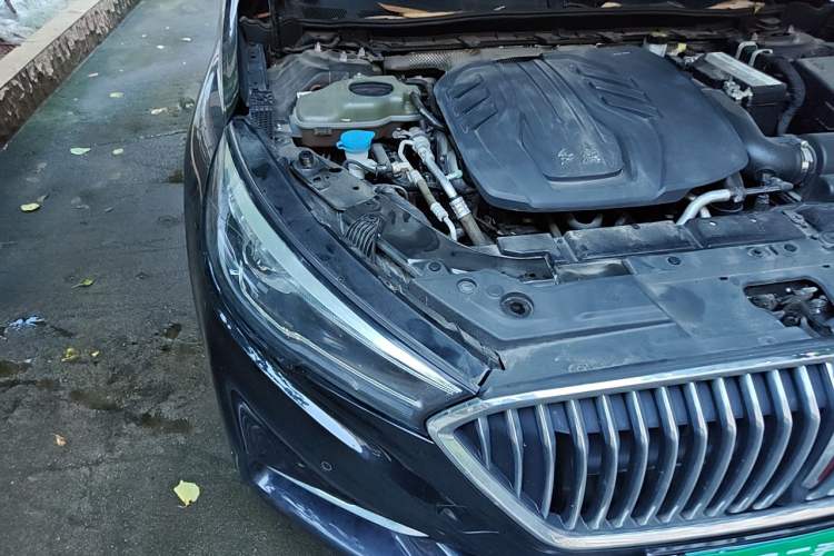 Used Hongqi H5 2022 Classic Model Facelift 1.8T Automatic Smart Connect Flagship Edition Right Front Headlight