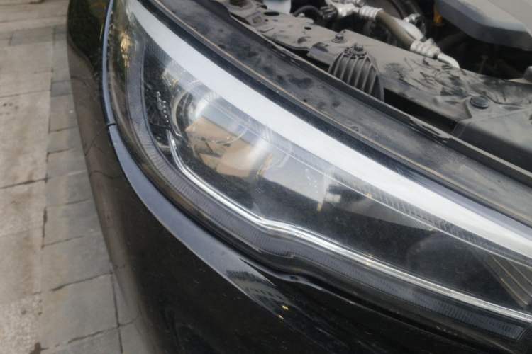 Used Hongqi H5 2022 Classic Model 1.5T DCT Flagship Edition Right Front Headlight