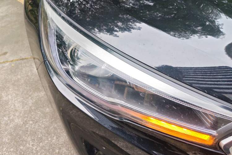 Used Hongqi H5 2022 Classic Model Facelift 1.5T DCT Qiyun Edition Right Front Headlight