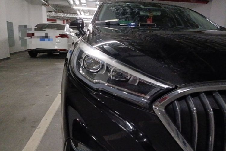 Used Hongqi H5 2022 Classic Model Facelift 1.8T Automatic Smart Connect Flagship Edition Right Front Headlight