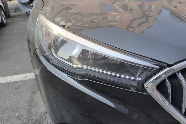 Used Hongqi H5 2022 Classic Model Facelift 1.5T DCT Qiyun Edition Right Front Headlight