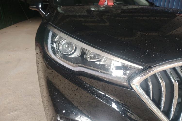 Used Hongqi H5 2022 Classic Model 1.5T DCT Flagship Edition Right Front Headlight