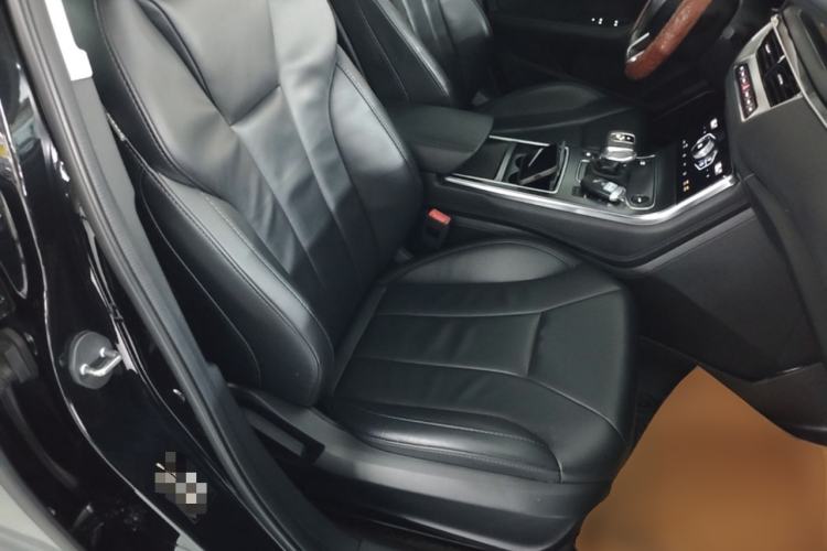 Used Hongqi H5 2022 Classic Model 1.5T DCT Flagship Edition Right Front Seat