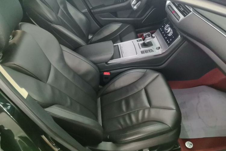 Used Hongqi H5 2022 Classic Model 1.5T DCT Flagship Edition Right Front Seat