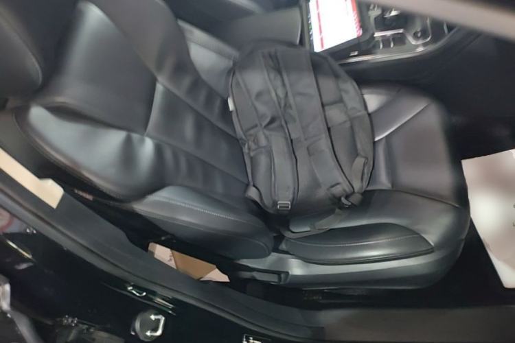 Used Hongqi H5 2022 Classic Model 1.5T DCT Flagship Edition Right Front Seat