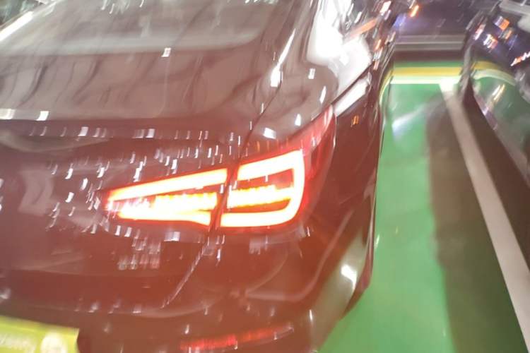 Used Hongqi H5 2022 Classic Model 1.5T DCT Flagship Edition Right Rear Taillight