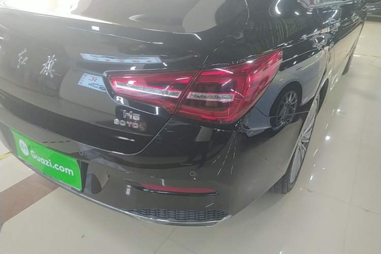 Used Hongqi H5 2022 Classic Model Facelift 1.5T DCT Qiyun Edition Right Rear Taillight
