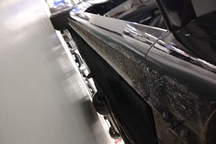 Used Hongqi H5 2022 Classic Model 1.5T DCT Flagship Edition Right Side Sill