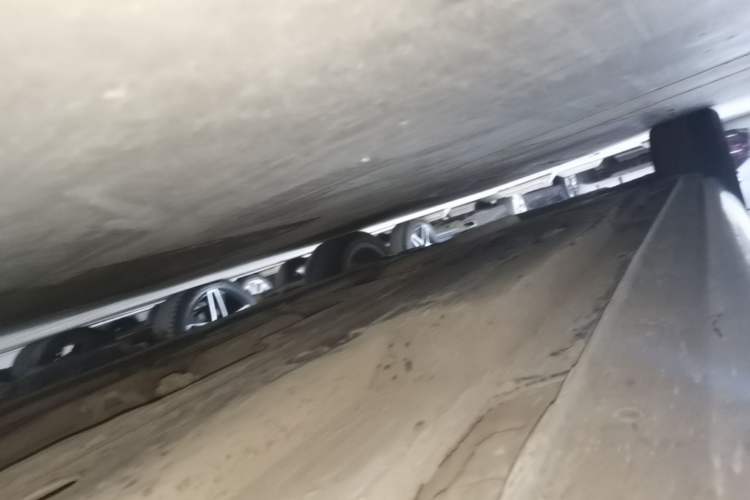 Used Hongqi H5 2022 Classic Model Facelift 1.5T DCT Qiyun Edition Right Side Sill