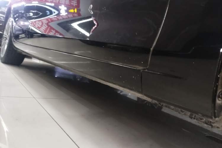 Used Hongqi H5 2022 Classic Model Facelift 1.5T DCT Qiyun Edition Right Side Sill