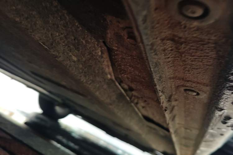 Used Hongqi H5 2022 Classic Model Facelift 1.5T DCT Qiyun Edition Right Side Sill