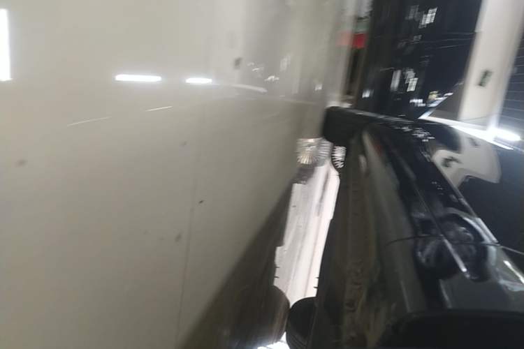 Used Hongqi H5 2022 Classic Model Facelift 1.5T DCT Qiyun Edition Right Side Sill