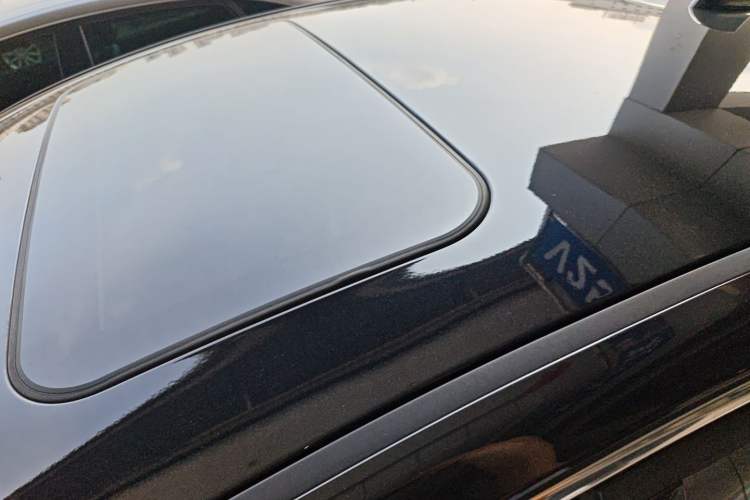 Used Hongqi H5 2022 Classic Model Facelift 1.5T DCT Qiyun Edition Roof