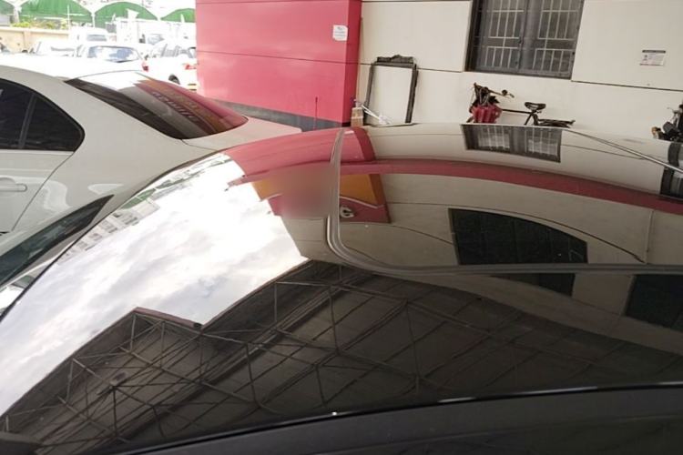 Used Hongqi H5 2022 Classic Model Facelift 1.5T DCT Qiyun Edition Roof