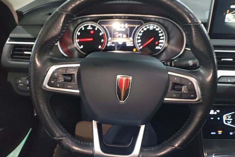 Used Hongqi H5 2022 Classic Model 1.5T DCT Flagship Edition Steering Wheel