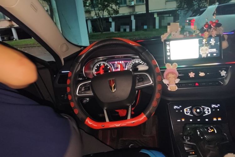 Used Hongqi H5 2022 Classic Model Facelift 1.5T DCT Qiyun Edition Steering Wheel