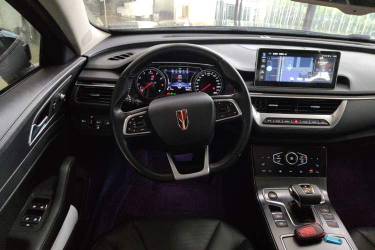 Used Hongqi H5 2022 Classic Model 1.8T Automatic Smart Connect Flagship Edition Steering Wheel