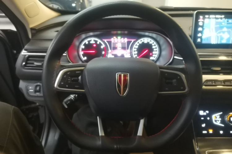Used Hongqi H5 2022 Classic Model 1.8T Automatic Smart Connect Flagship Edition Steering Wheel