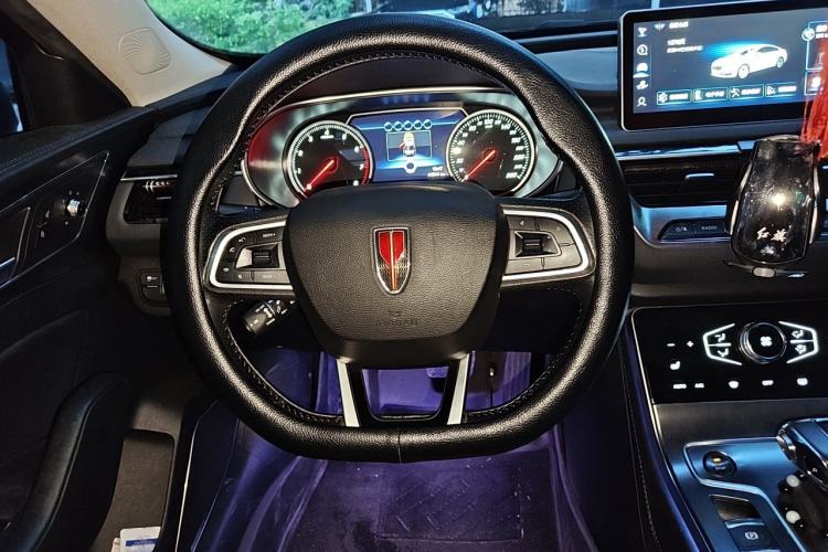 Used Hongqi H5 2022 Classic Model Facelift 1.8T Automatic Smart Connect Flagship Edition Steering Wheel
