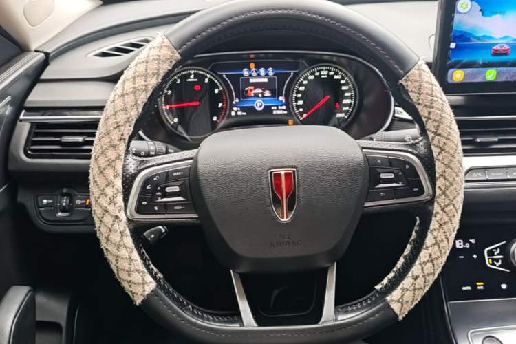 Used Hongqi H5 2022 Classic Model Facelift 1.5T DCT Qiyun Edition Steering Wheel